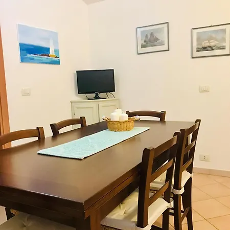 Grazioso Con Terrazzo In Posizione Centralissima A C135 * SantʼAntìoco